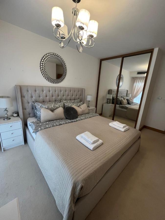 Two Double Bedroom Duplex Flat Londra Esterno foto