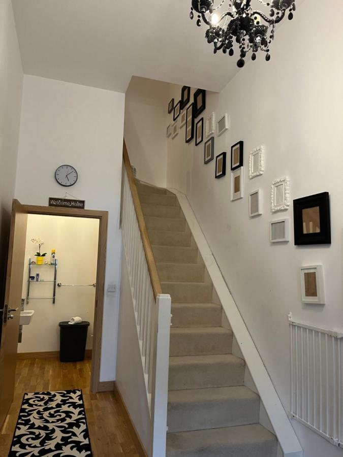 Two Double Bedroom Duplex Flat Londra Esterno foto